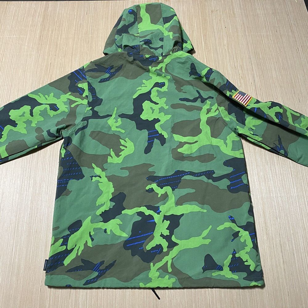 Nike BYU BRIGHAM YOUNG Team Issued Camo Military On‎ Field Jacket Medium DQ2218 - Picture 4 of 4